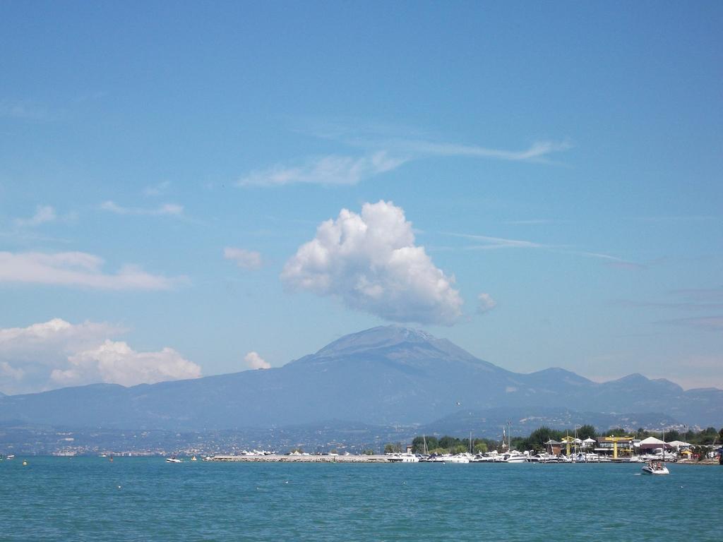 Lake Garda Lovers Peschiera del Garda Eksteriør billede
